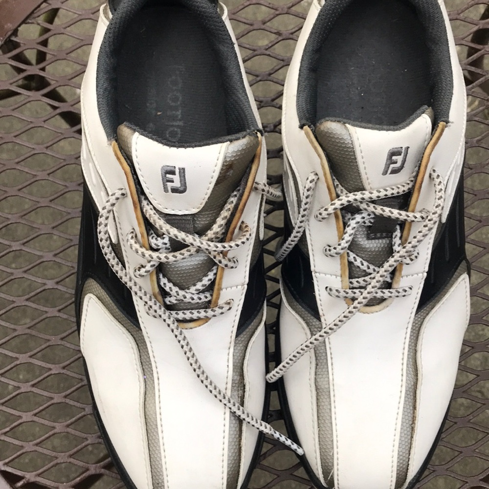 Youth Golf Shoes 6 med.